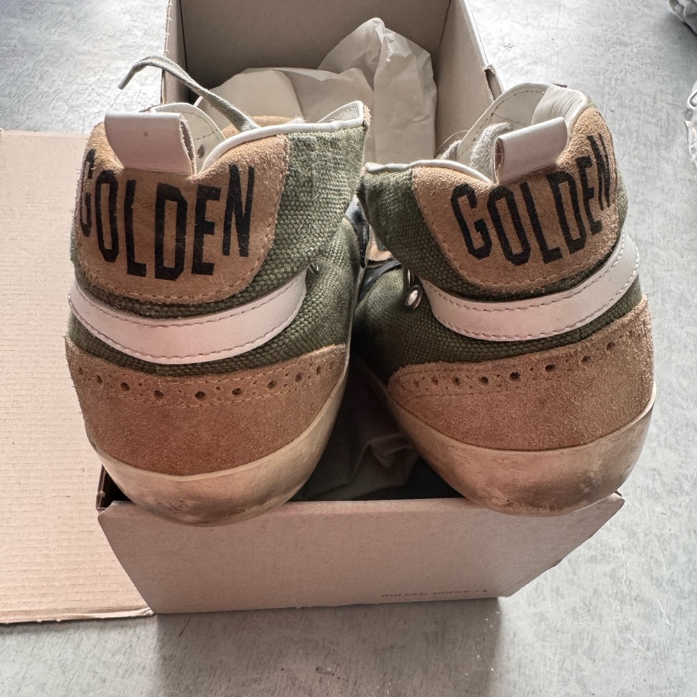 Like new Golden Goose Mid Star Classic